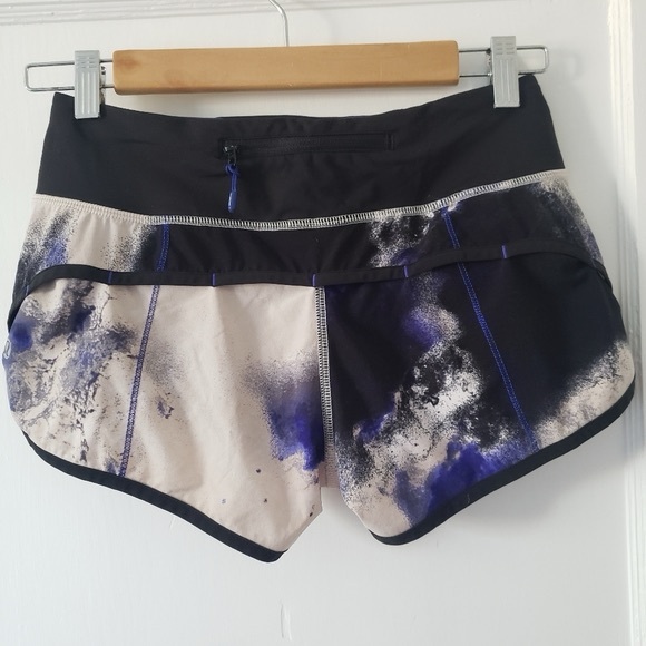 Lululemon Speed Up Short Milky Way Galaxy Blue Cream Black sz 2 - Picture 4 of 7